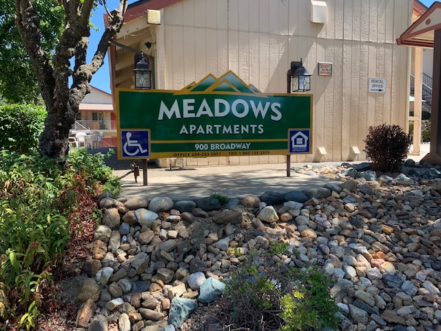 Meadows II Apartments