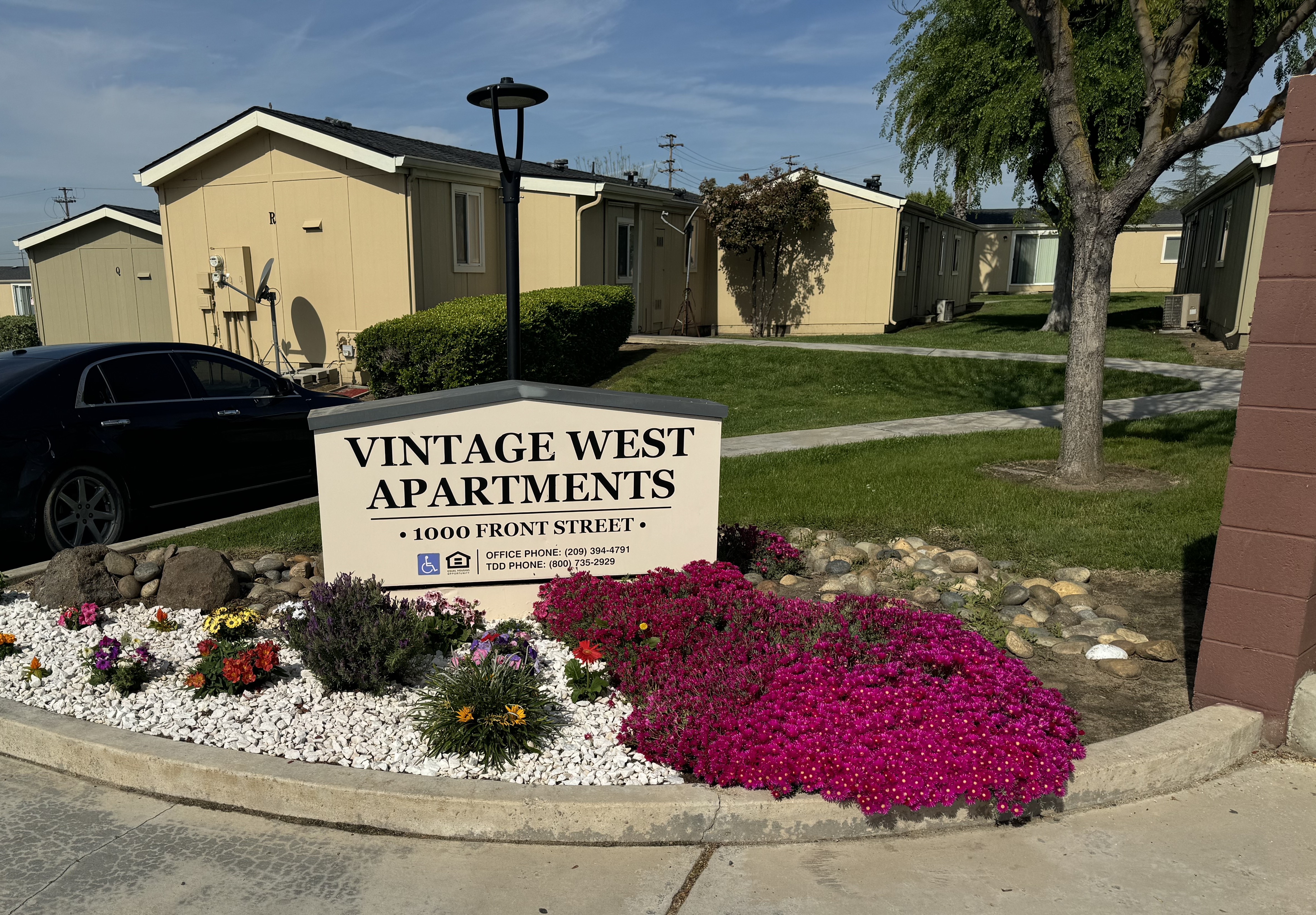 Vintage West Apartments